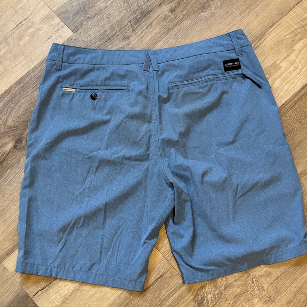 Quicksilver Amphibian Blue Shorts - Men’s Size 34 - Picture 4 of 8